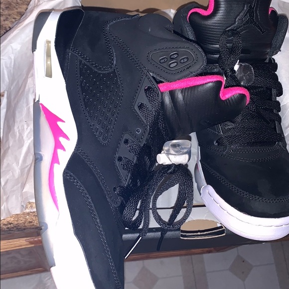 Air Jordan Retro 5 updated 10/11/19 - Picture 5 of 6